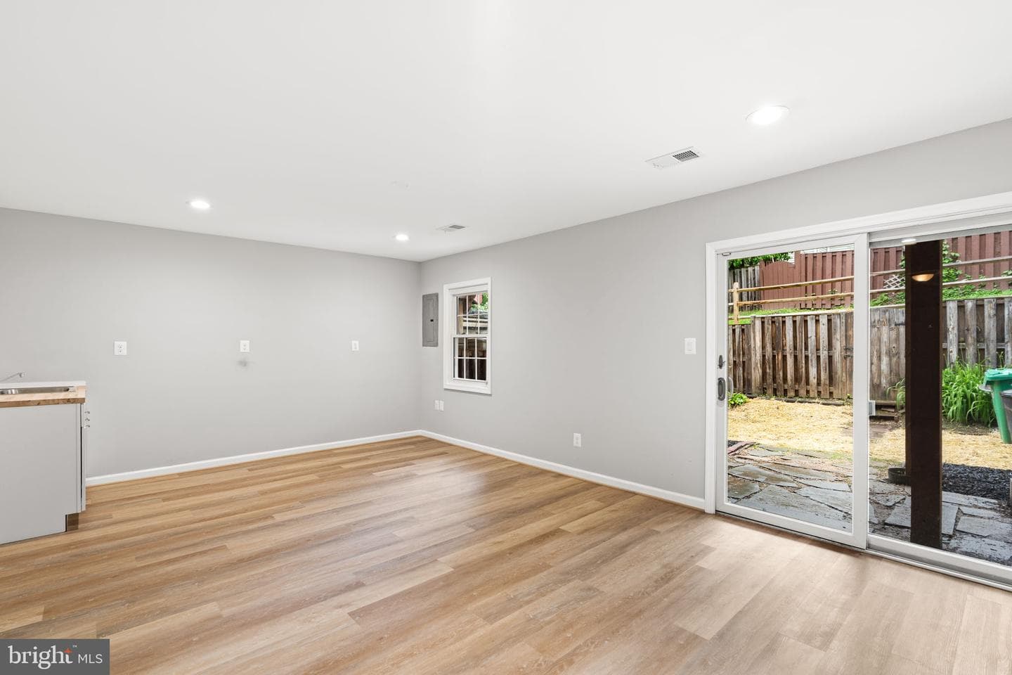 405 Amberfield Lane photo 39