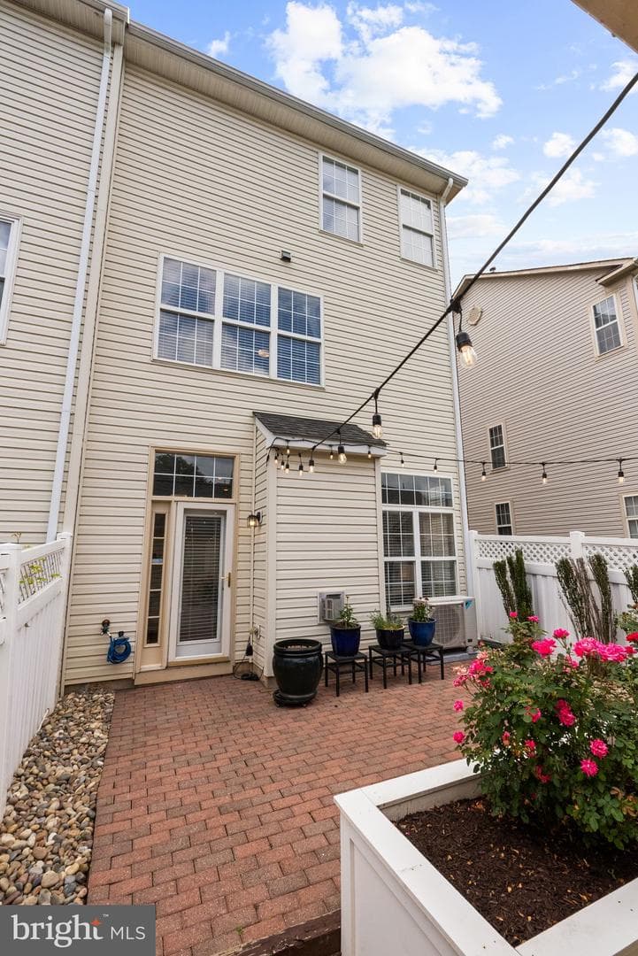 1324 Main Mews photo 66
