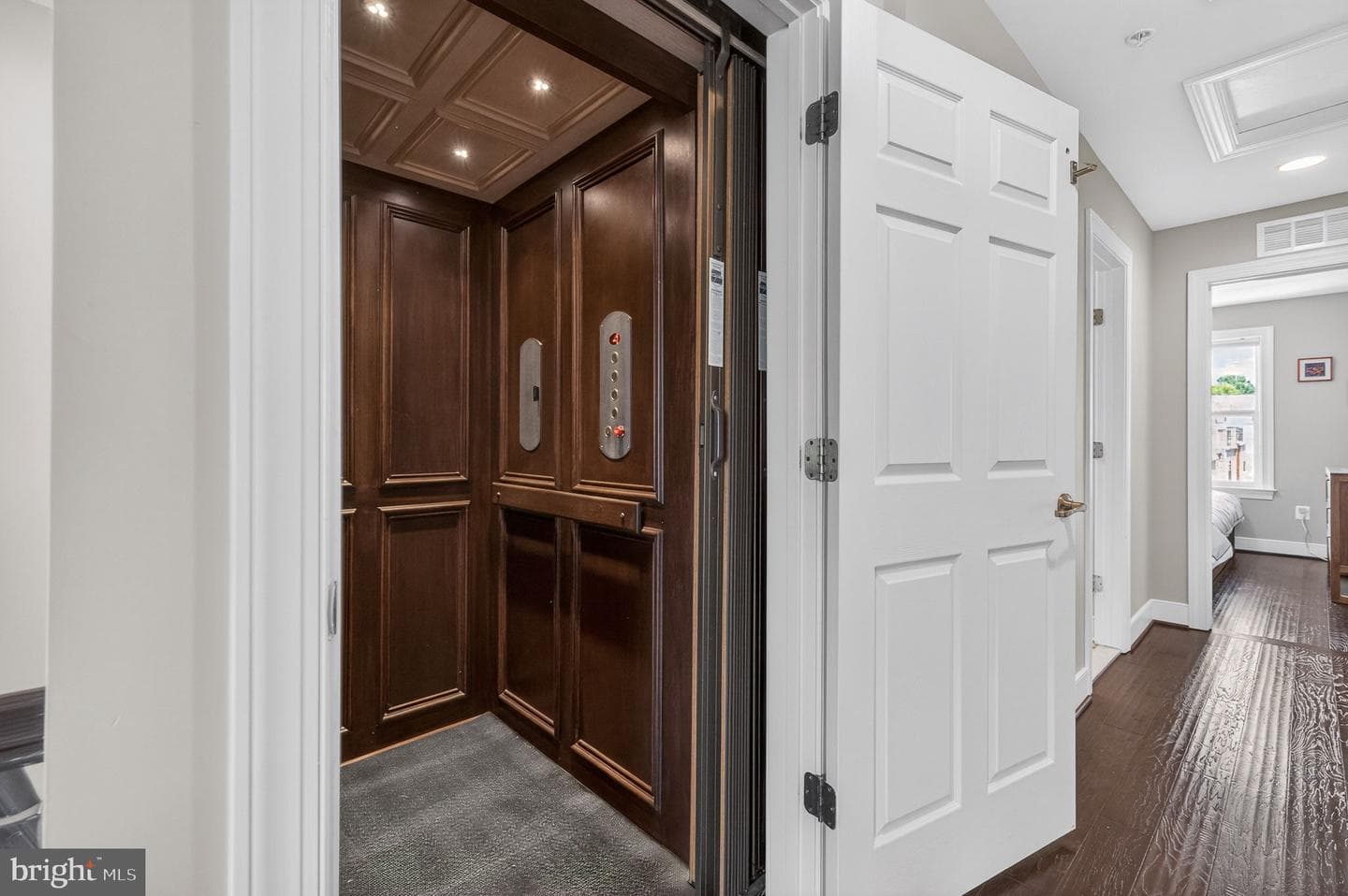 310 Crown Park Avenue photo 39