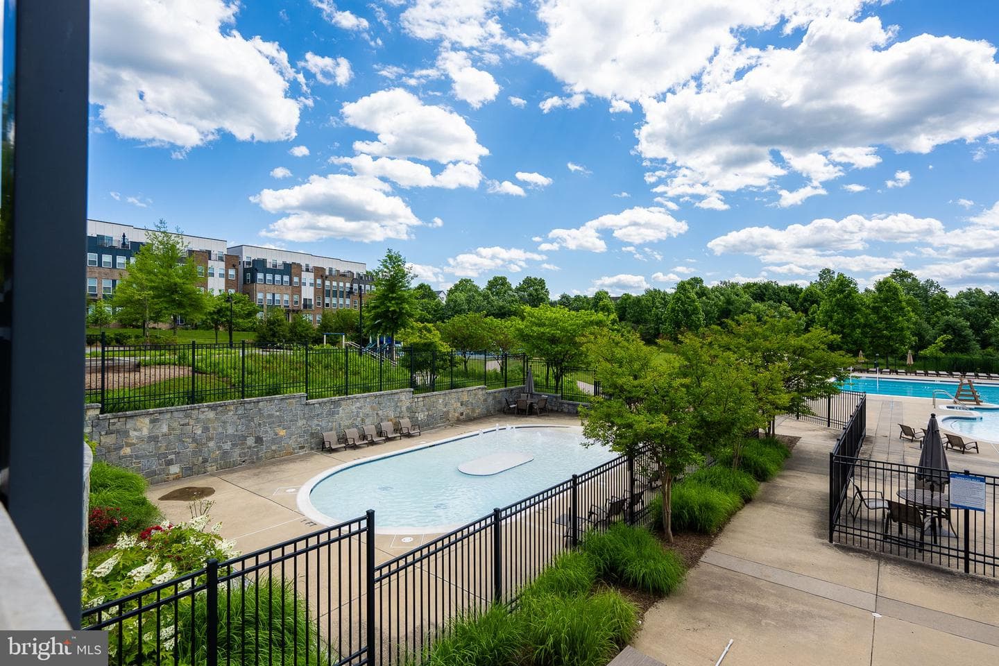 310 Crown Park Avenue photo 64