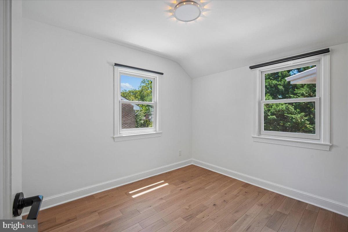 5304 Sherrill Avenue photo 21