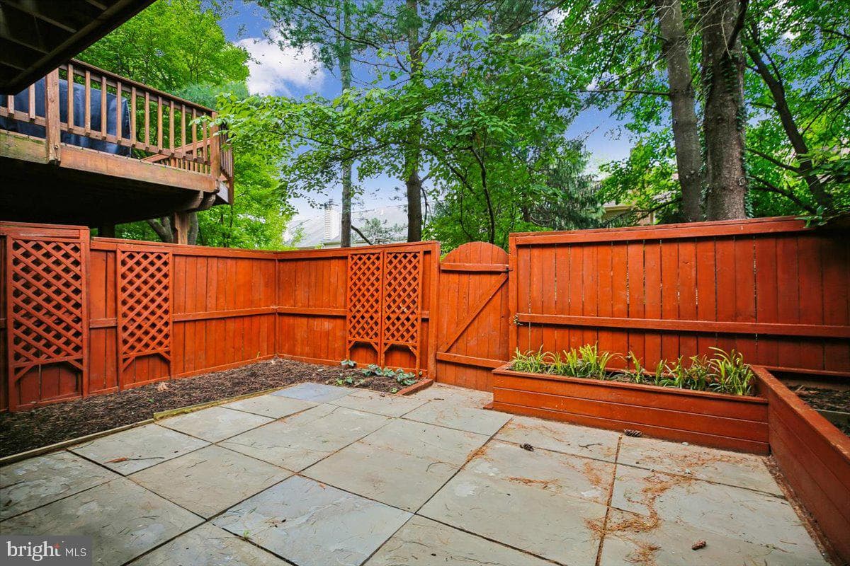 6024 Loganwood photo 70
