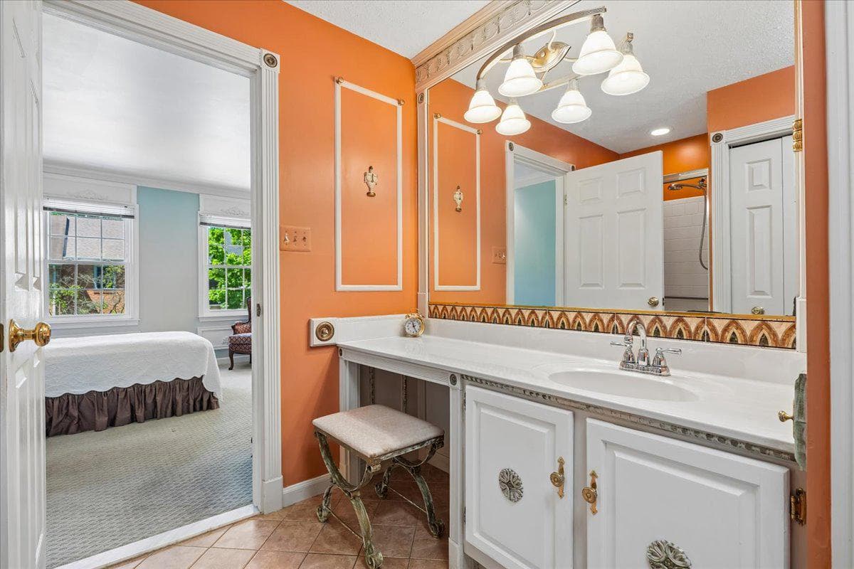 10109 Langhorne Court photo 29