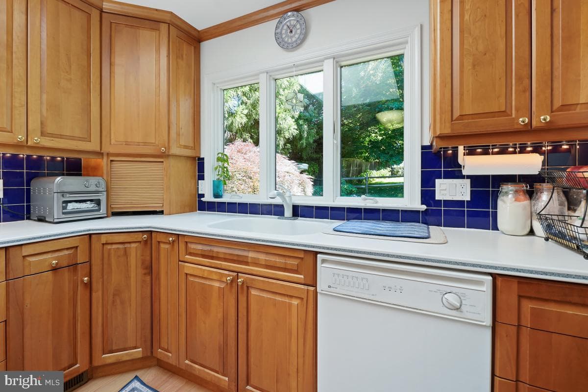 6307 Blackwood Road photo 18