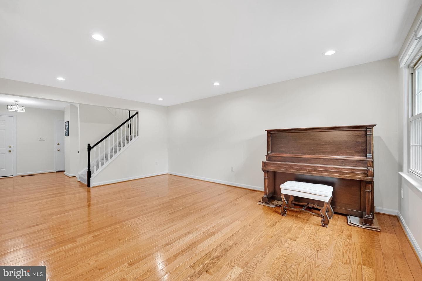 11402 Empire Lane photo 8