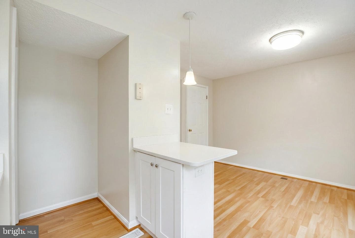21 Dufief Court photo 13