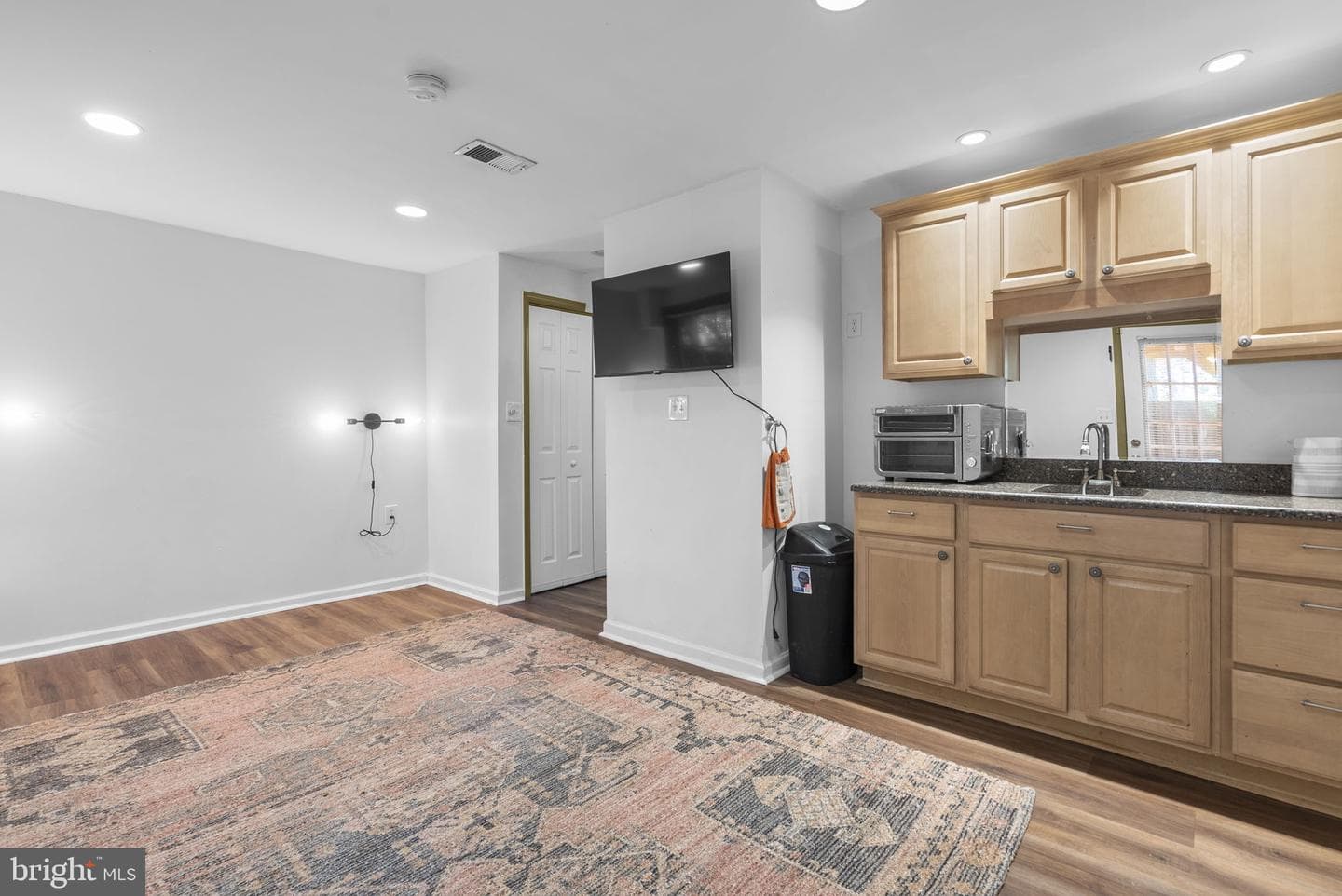18745 Martins Landing Drive photo 32