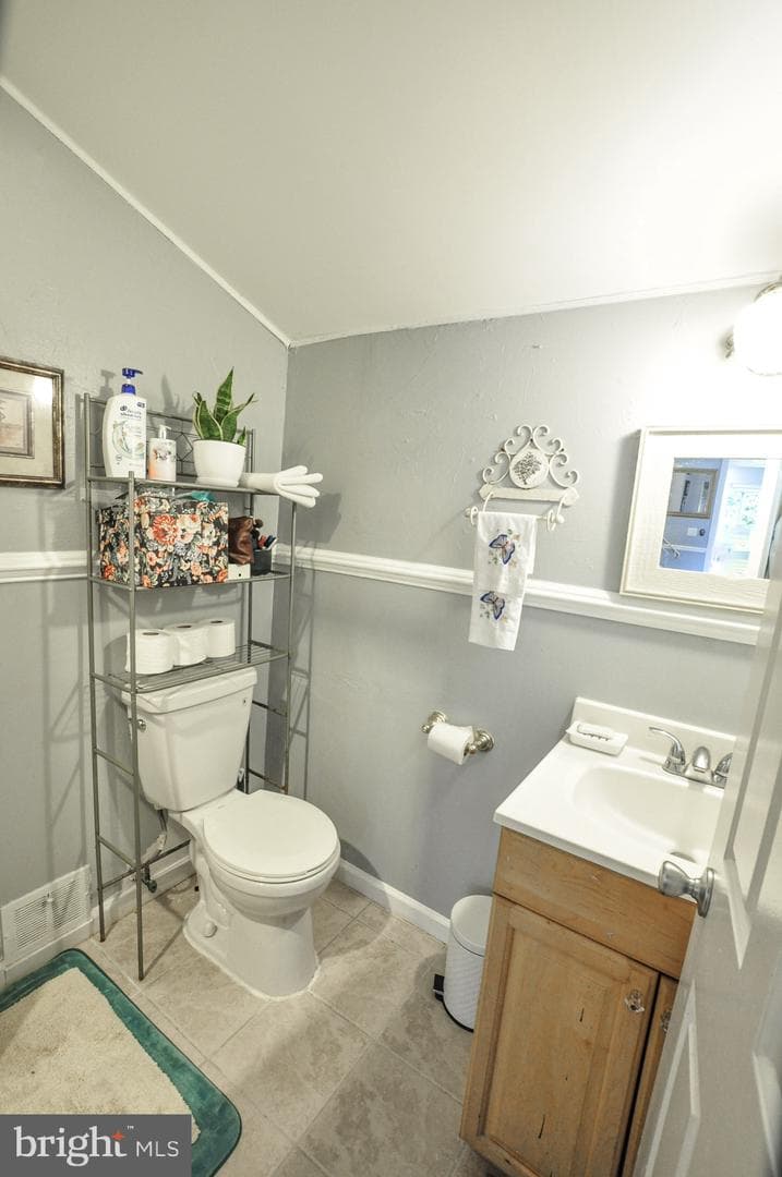 2212 Mcauliffe Drive photo 9