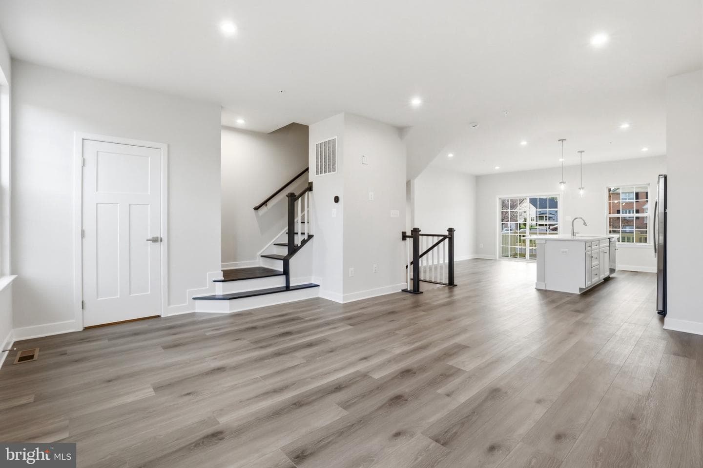9417 Tall Oaks Court photo 17