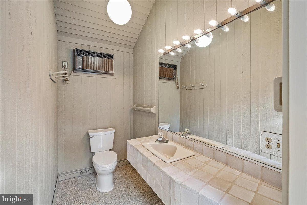 8917 Harvest Square Court photo 73