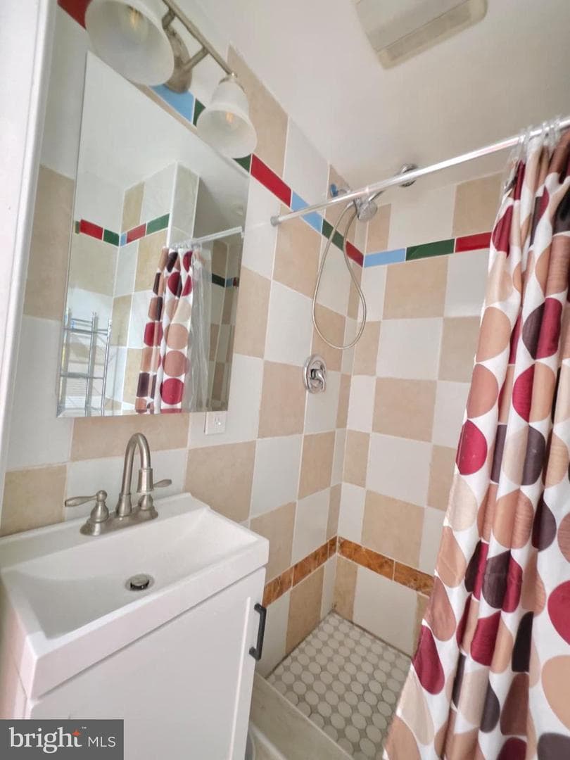 9105 Chesley Knoll Court photo 37