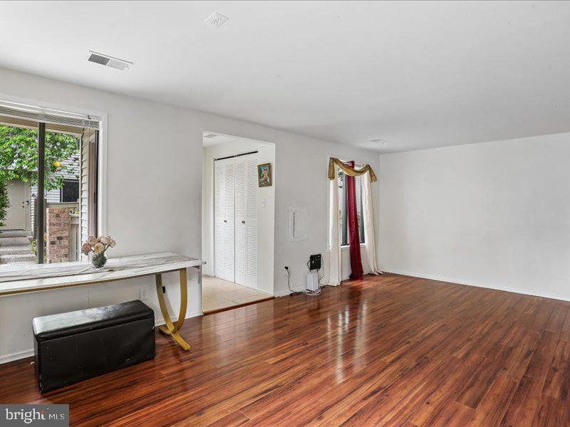 18645 Nathans Place photo 4