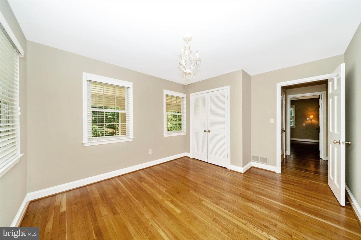 1100 Notley Road photo 38