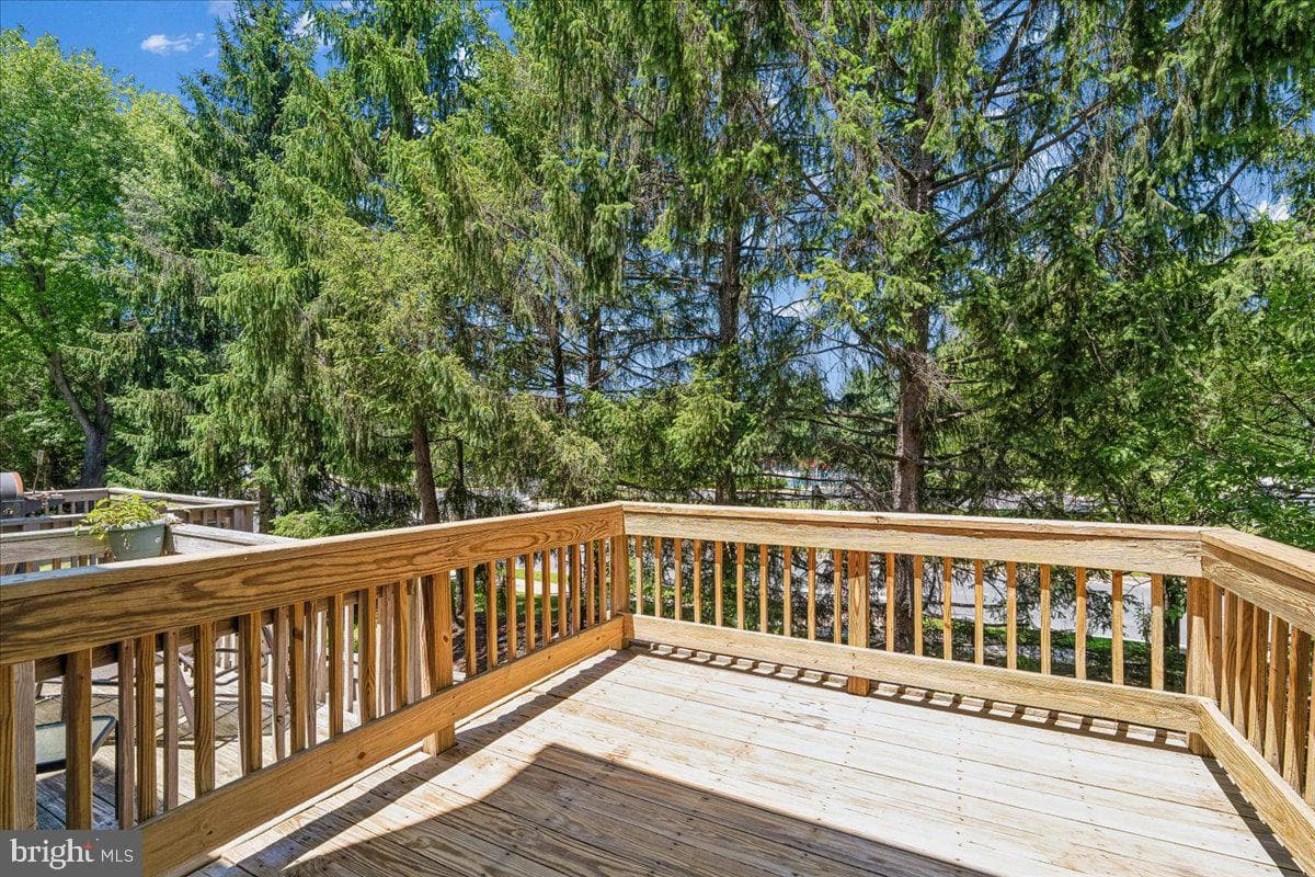 8541 Hawk Run Terrace photo 11