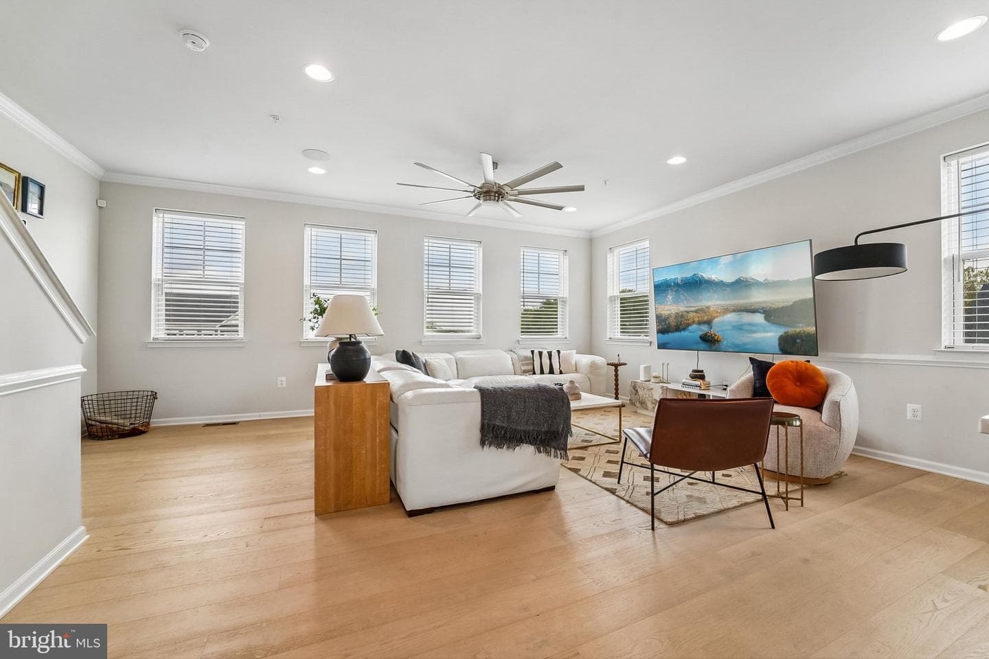 22917 Mater Way photo 13