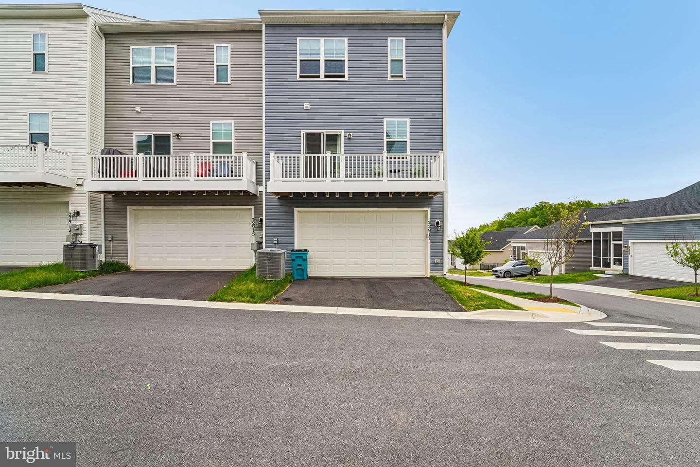 22917 Mater Way photo 31