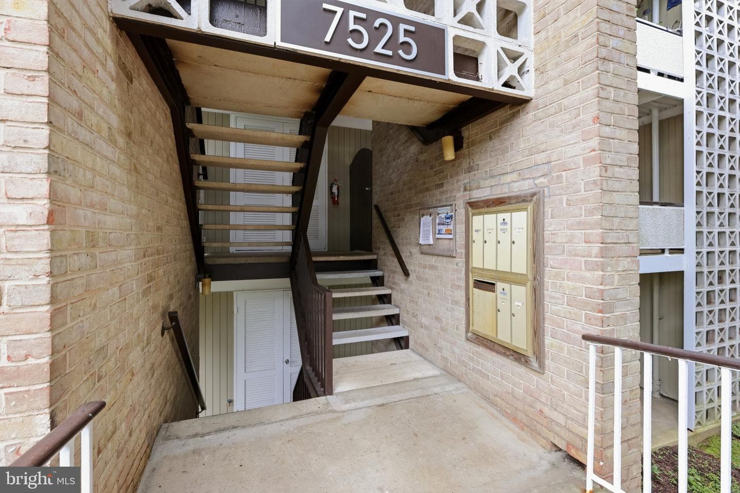 7525 Spring Lake Drive #c2 photo 27