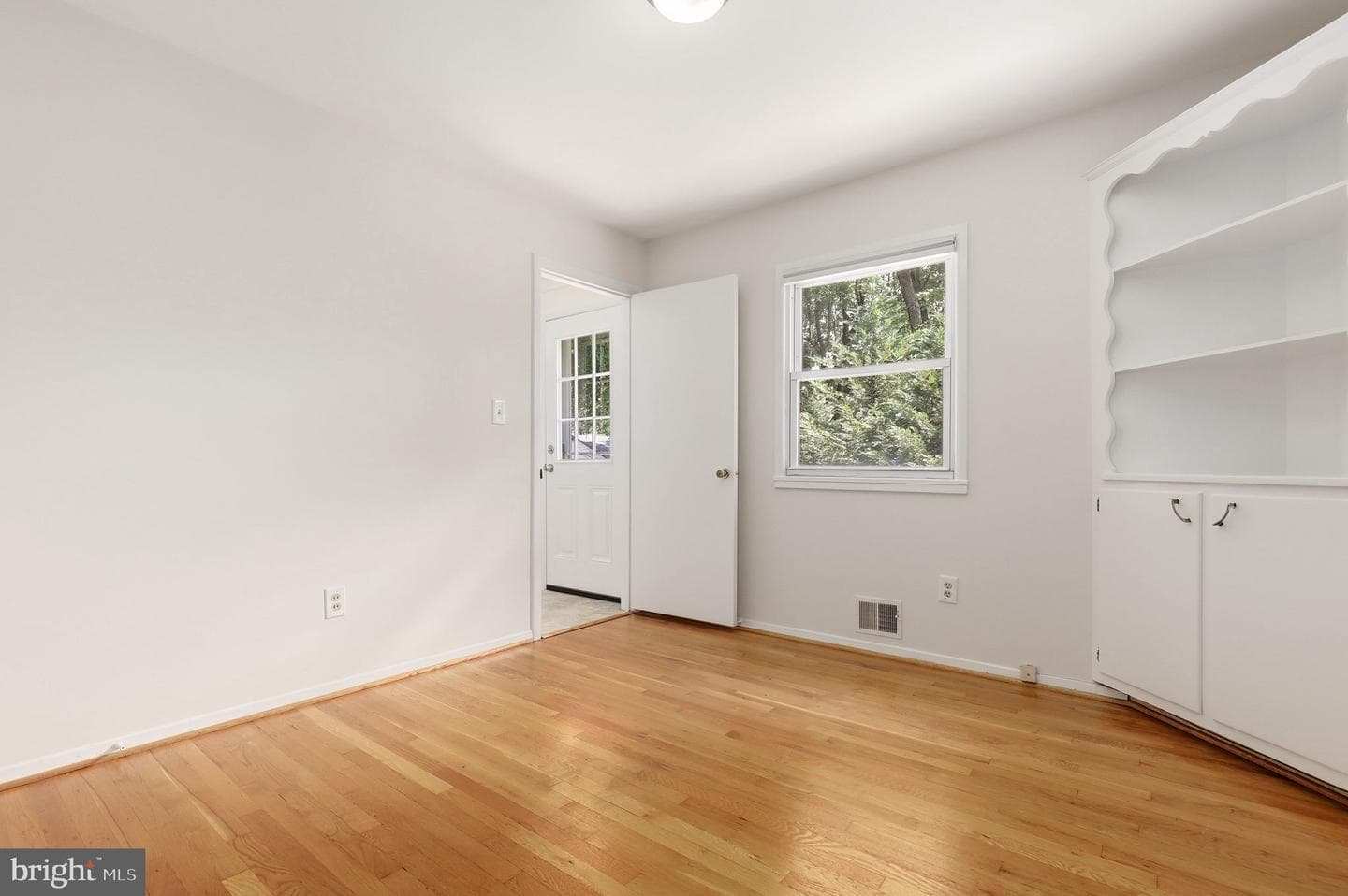 801 Lincoln Street photo 12