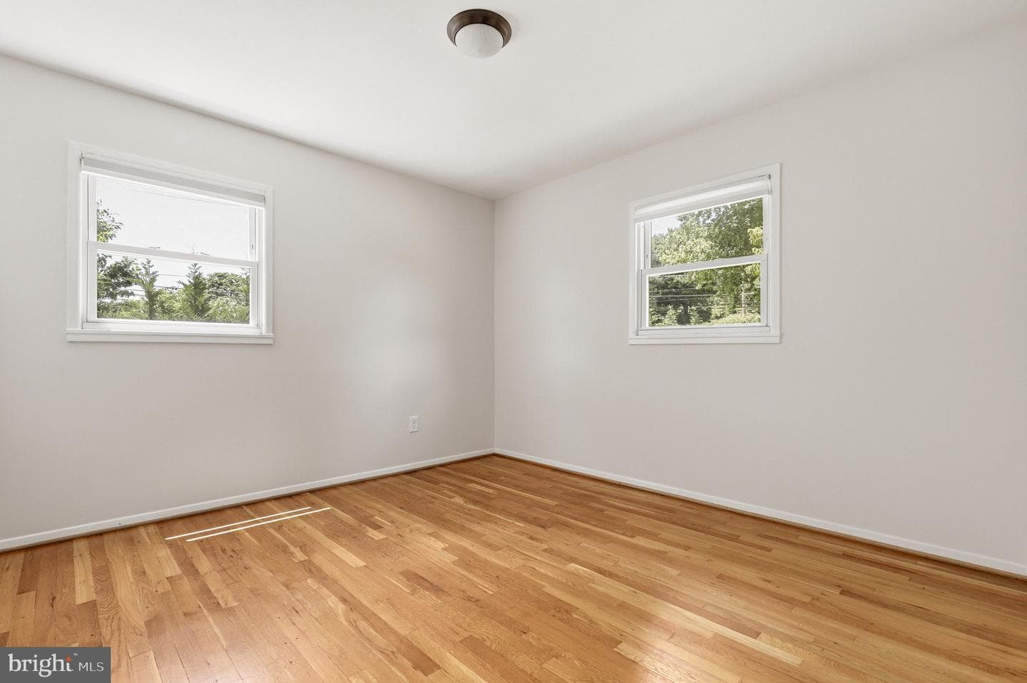 801 Lincoln Street photo 16