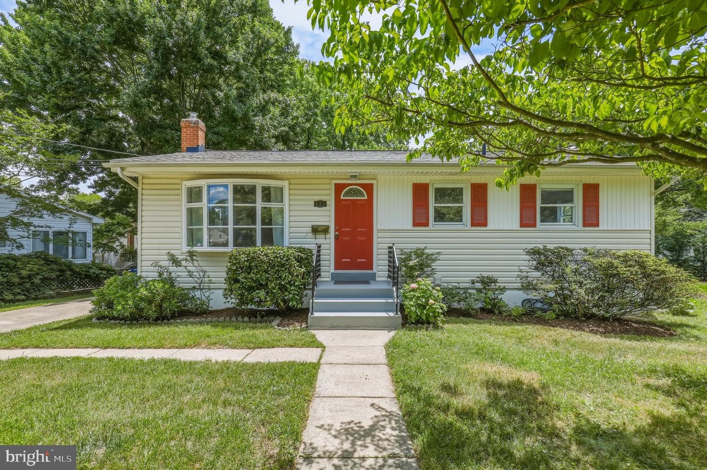 801 Lincoln Street photo 2