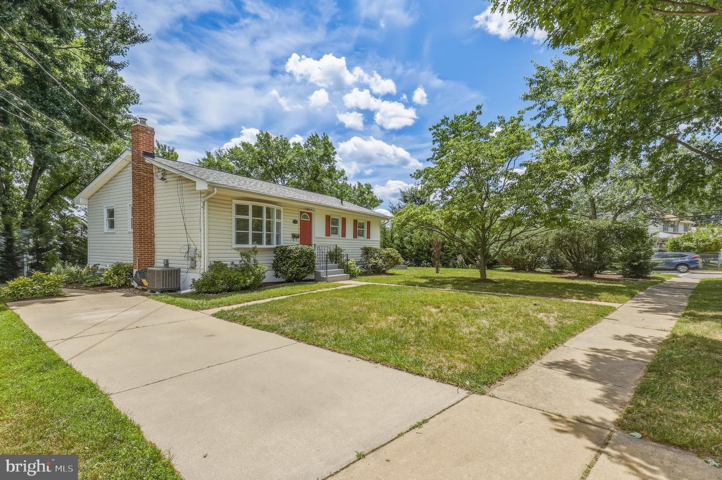 801 Lincoln Street photo 32