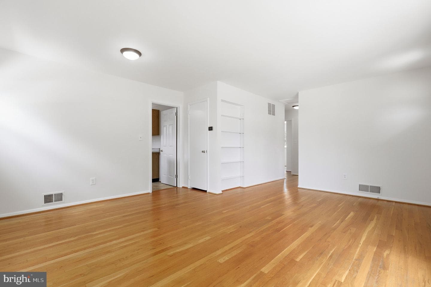 801 Lincoln Street photo 7