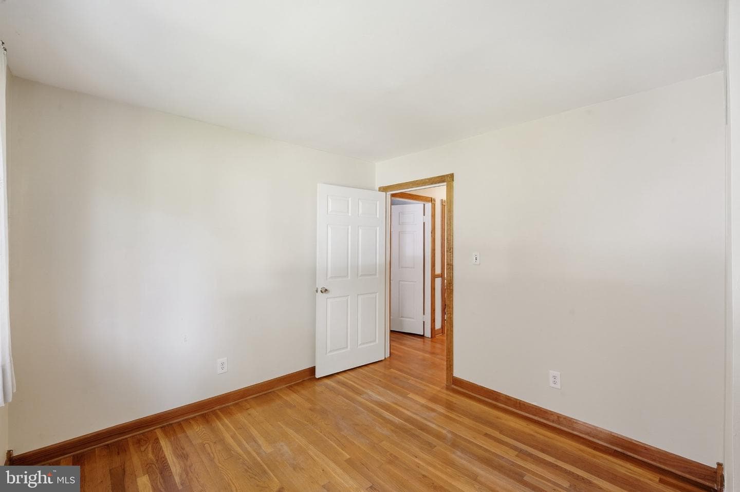 12615 Eastbourne Drive photo 26