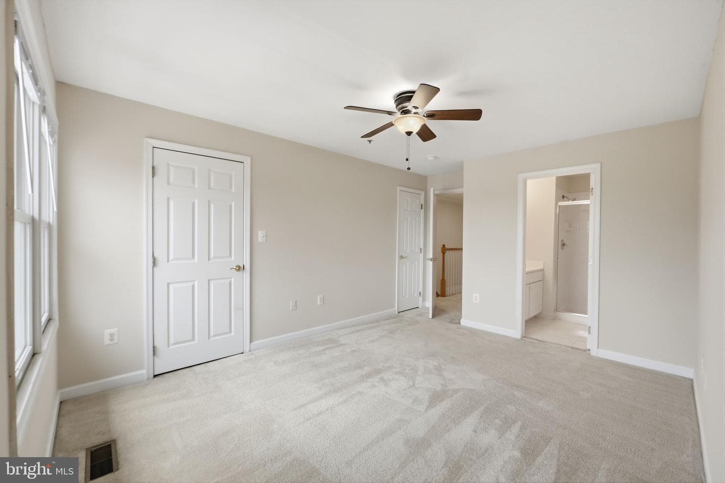 404 King Farm Boulevard #40406 photo 16