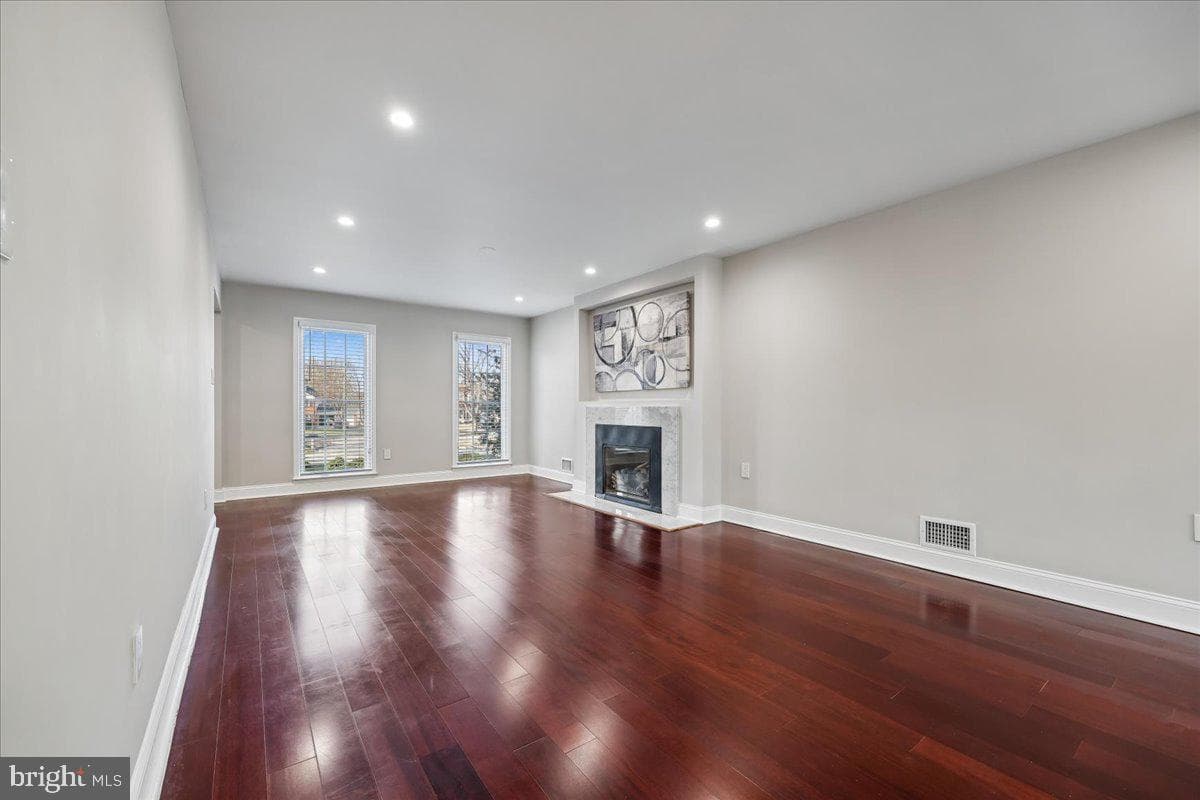 6 Crestview Court photo 23