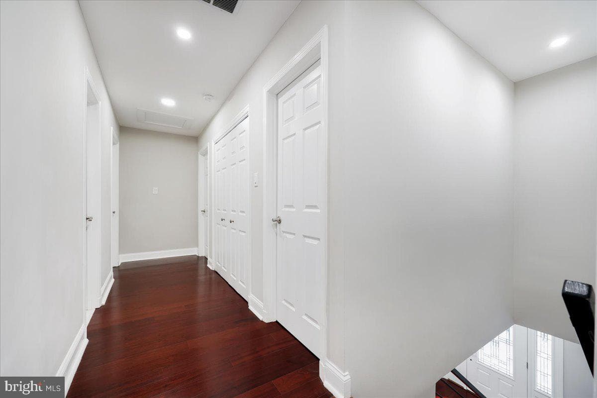 6 Crestview Court photo 60
