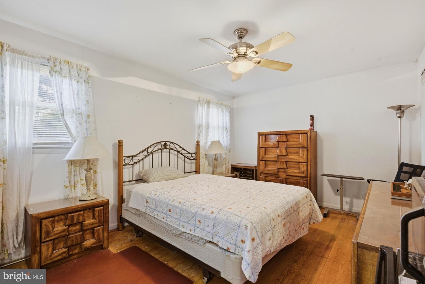 1011 Devere Drive photo 18