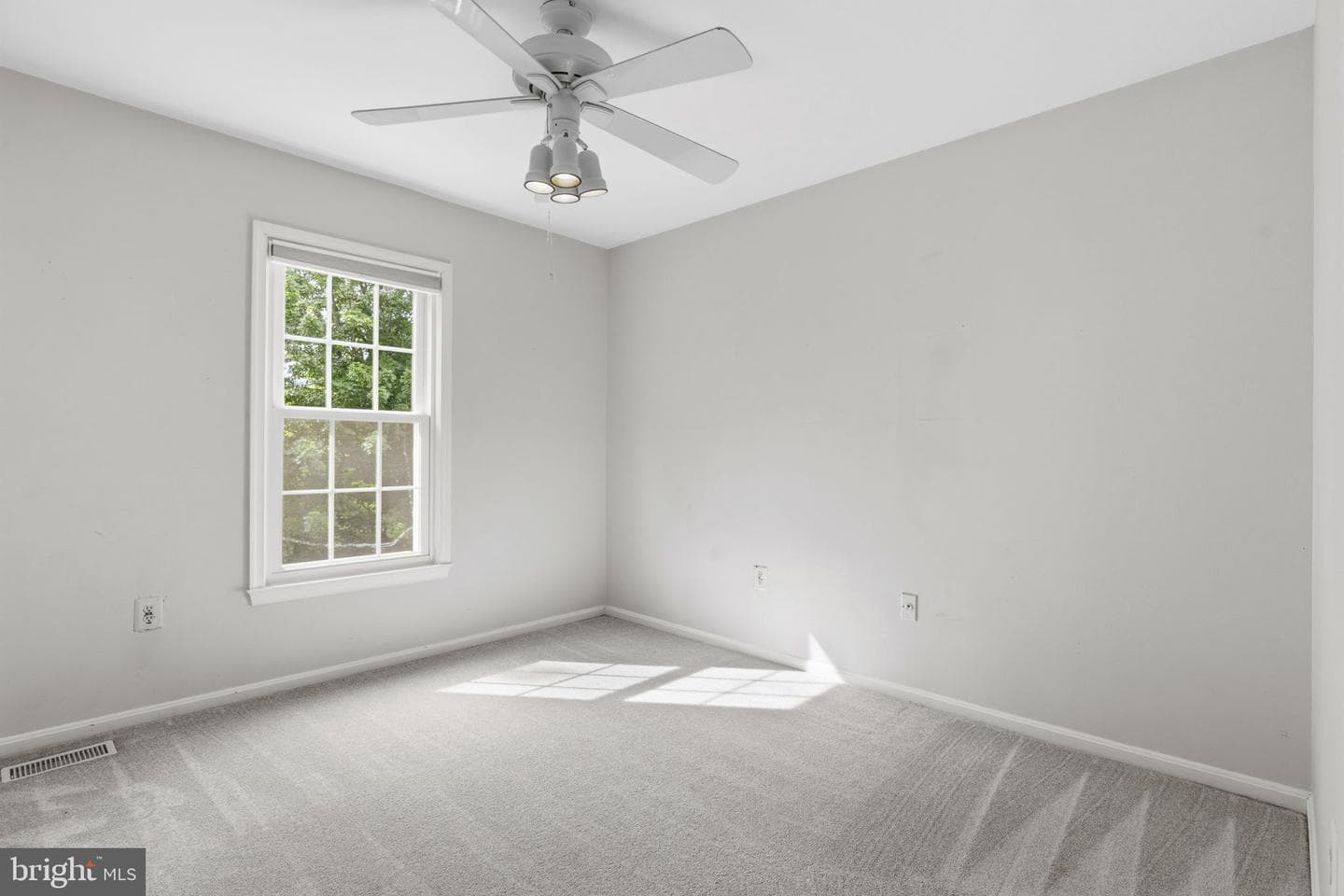 9016 Nesbit Court photo 37