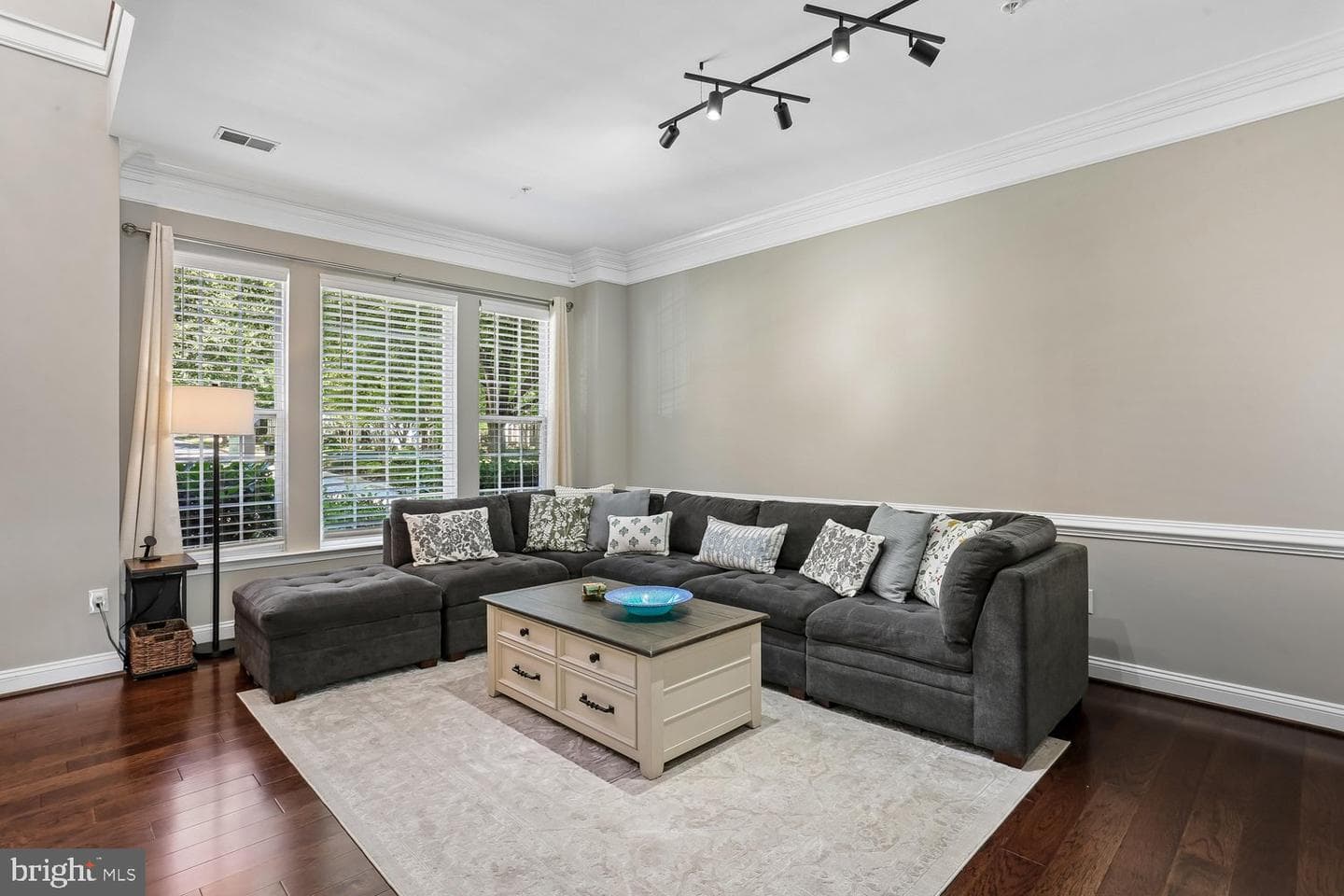 514 Bright Meadow Drive photo 3