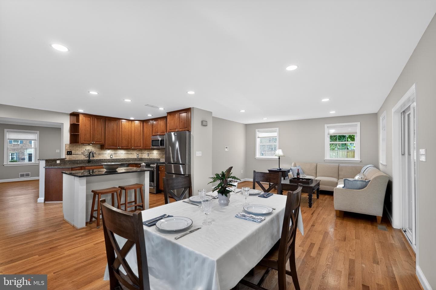 1724 Dublin Drive photo 3