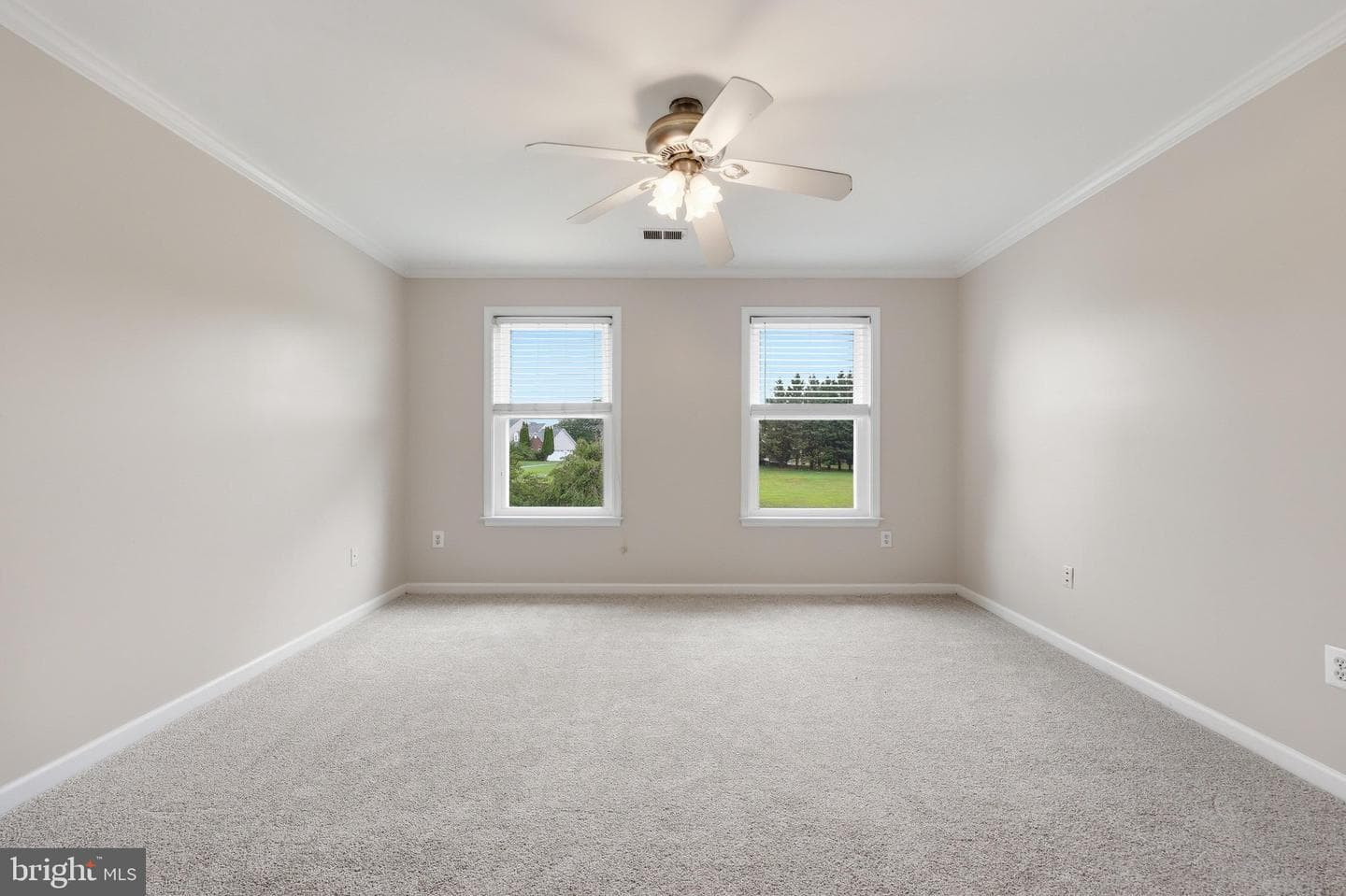 9609 Farmview Court photo 37