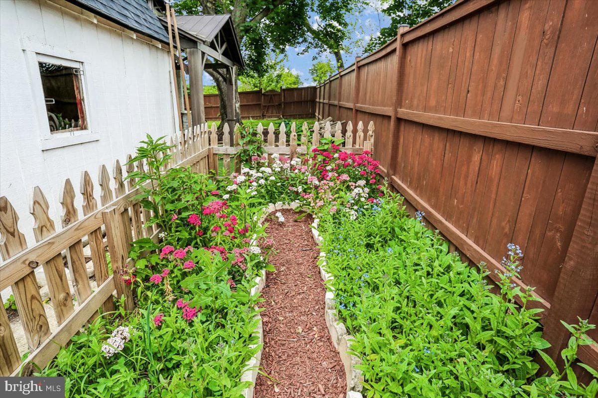 25520 Jonnie Court photo 39