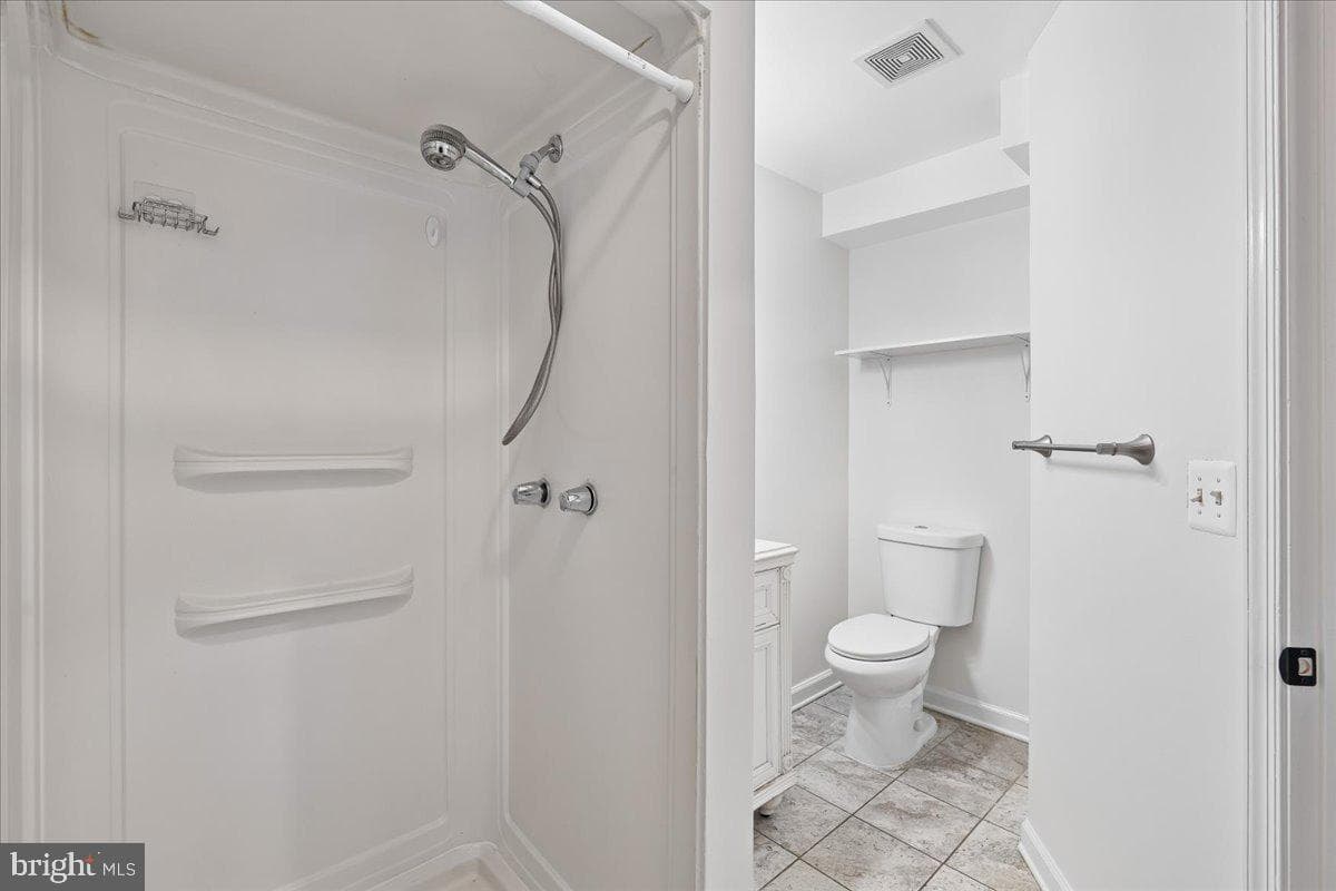 727 Grandin Avenue photo 25