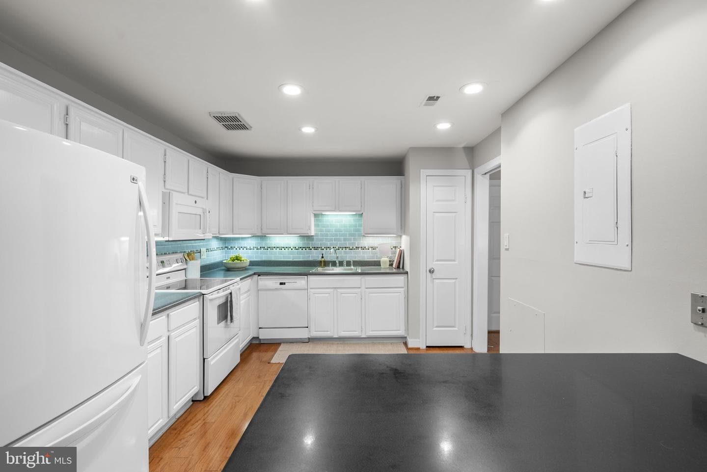 11420 Strand Drive #r-010 photo 12