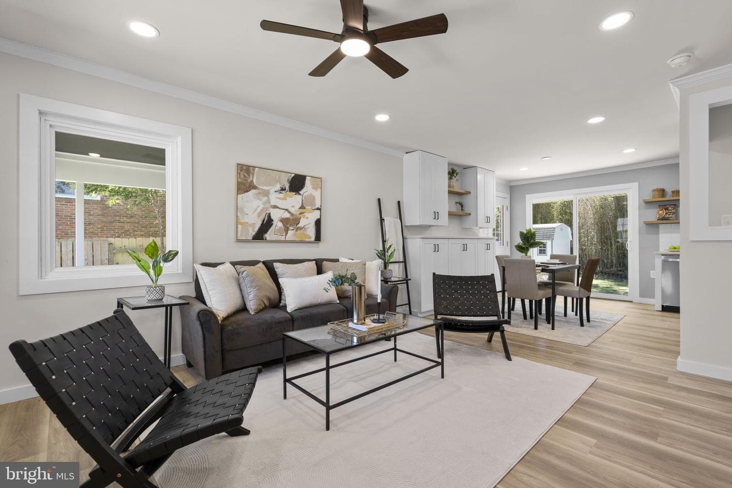4304 Elizabeth Street photo 3