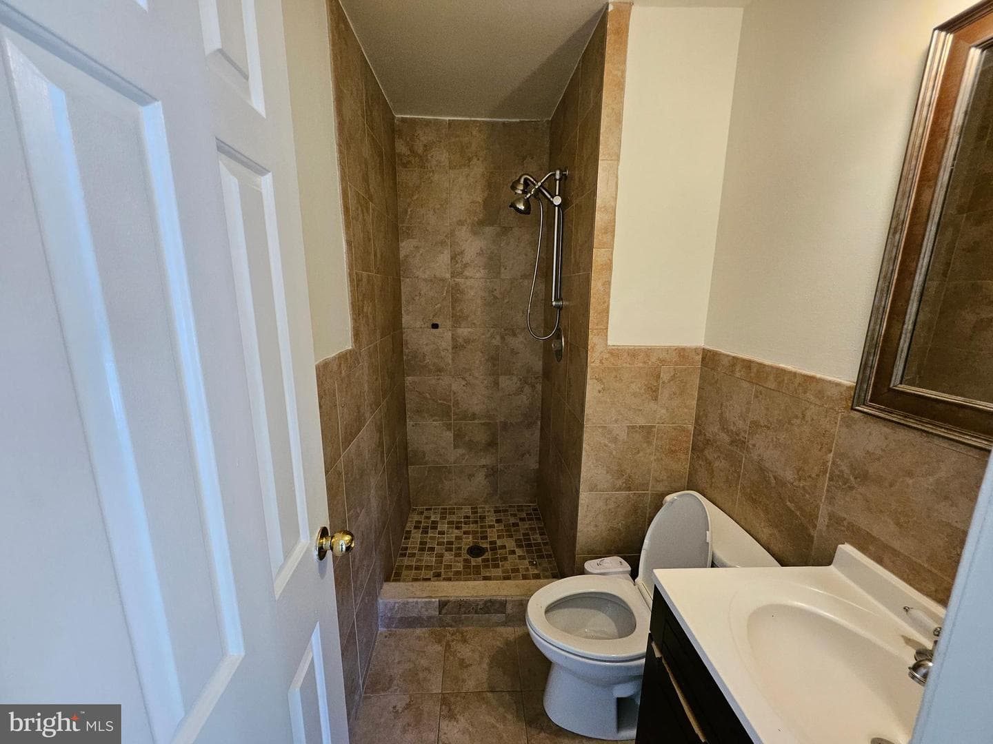 47 Gas Light Court photo 34