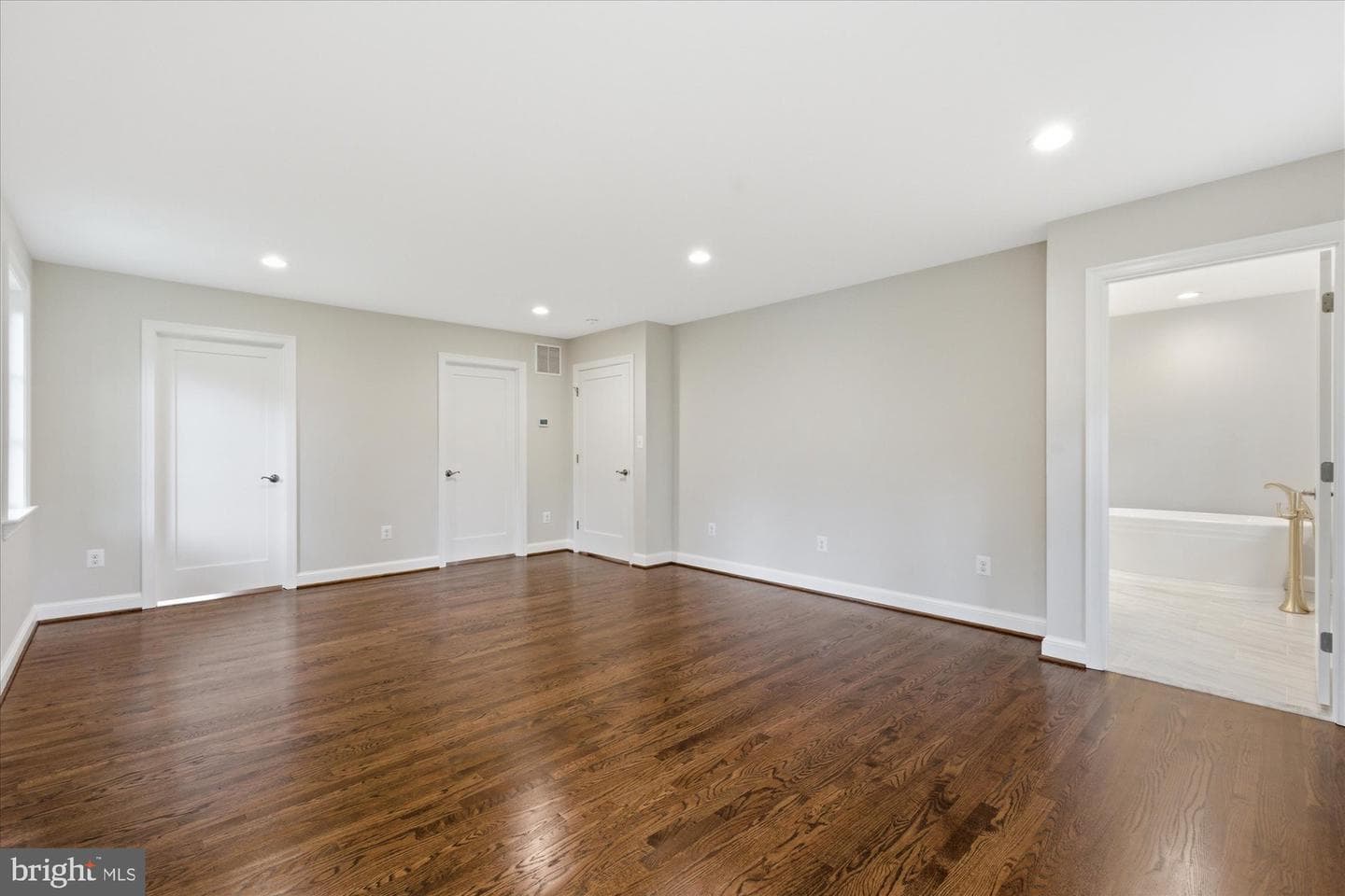 7825 Oldchester Road photo 36