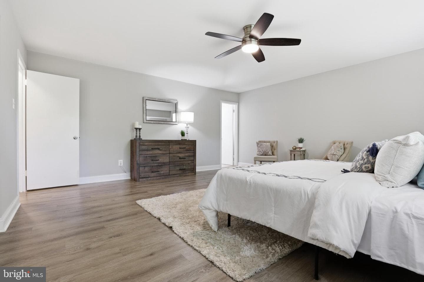 10636 Montrose Avenue #2 photo 24
