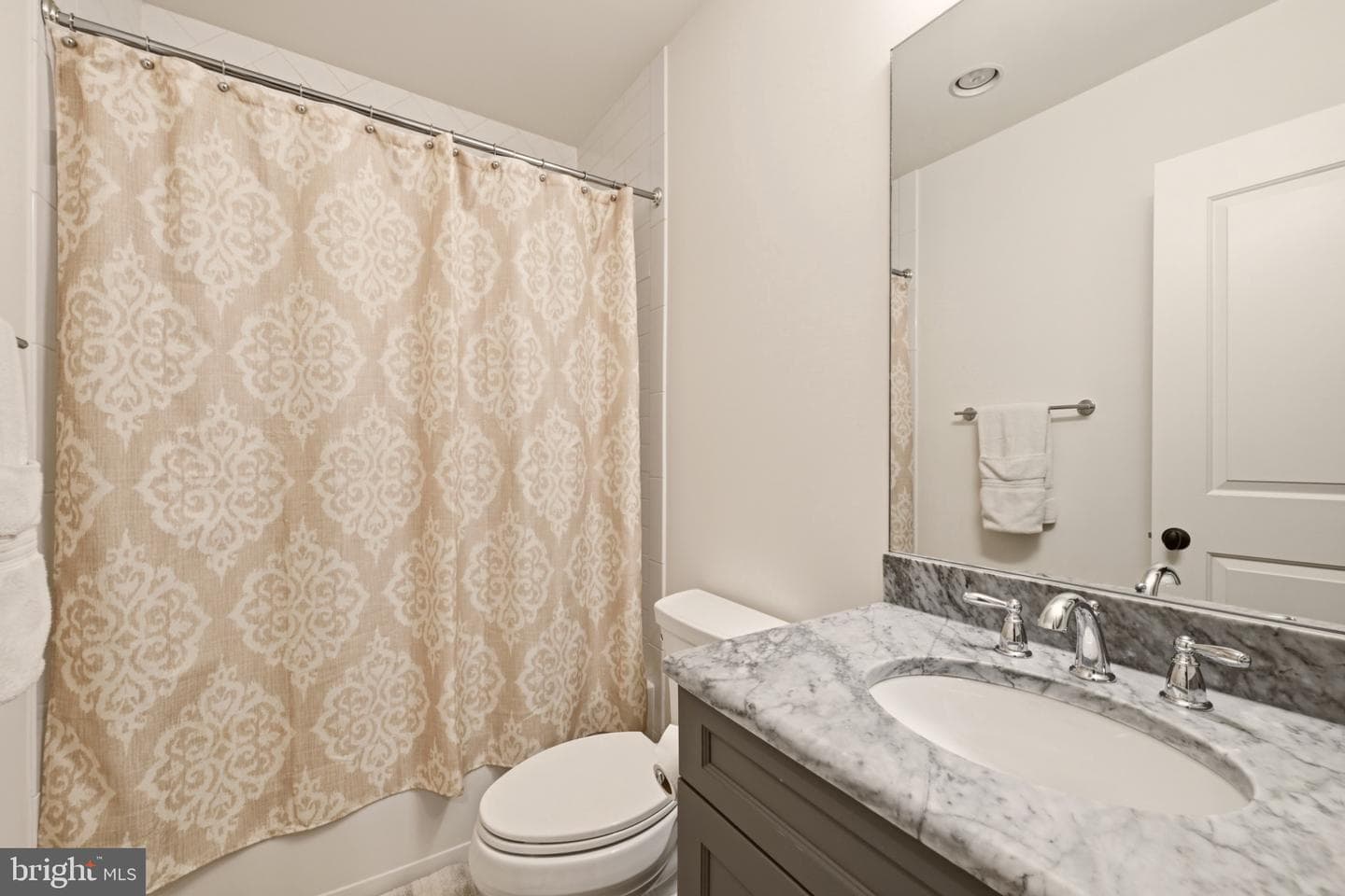 4415 Colchester Drive photo 27