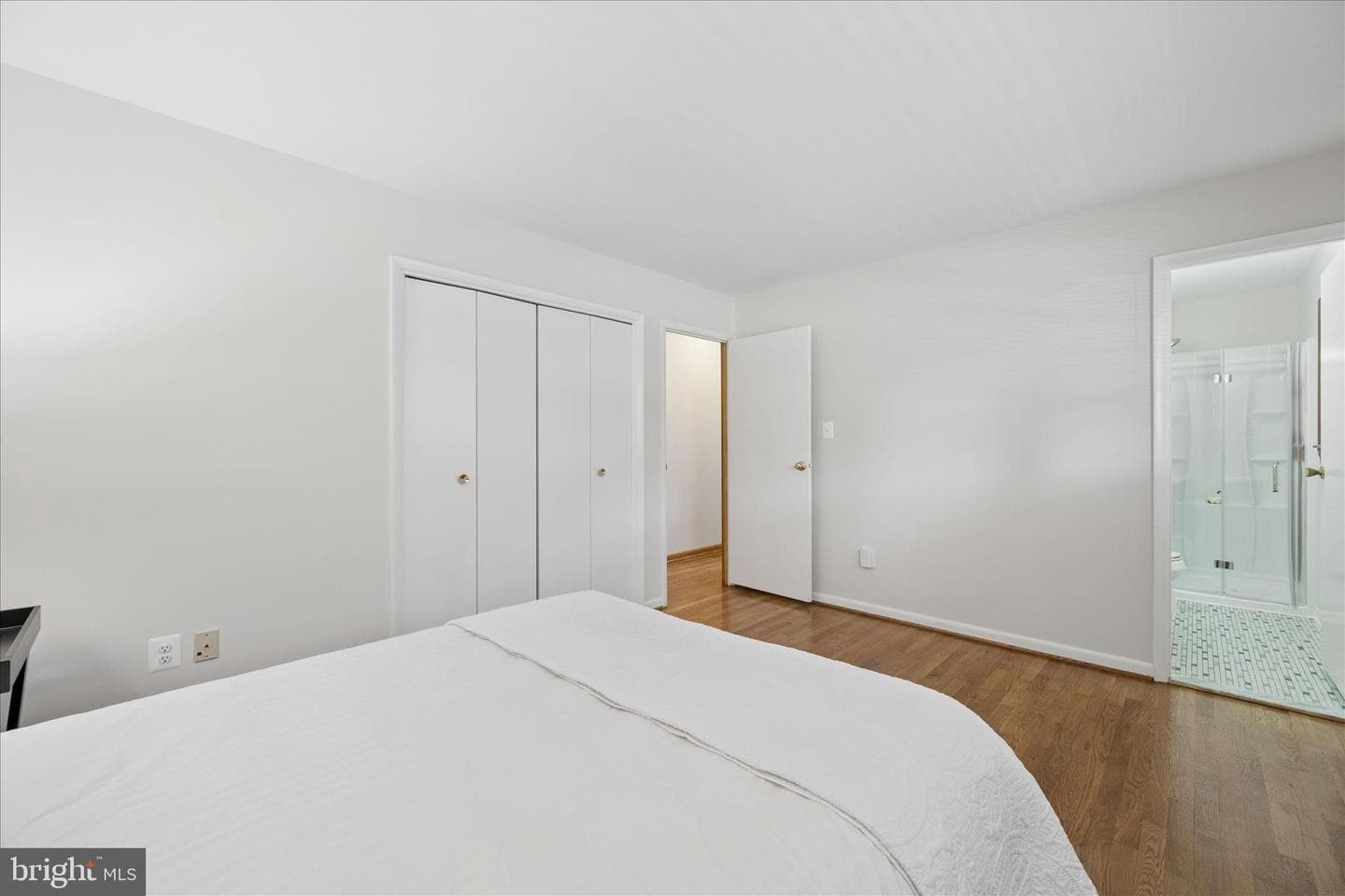 4711 Miltfred Terrace photo 35