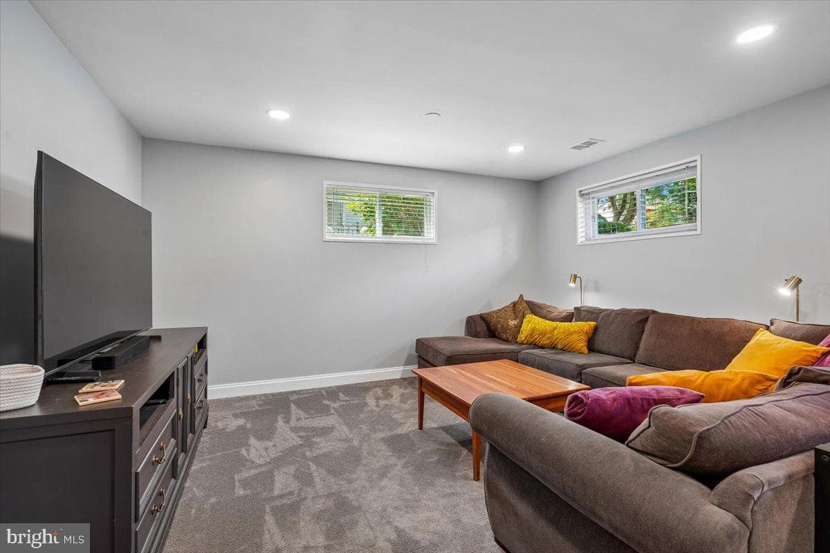 11111 Lund Place photo 22
