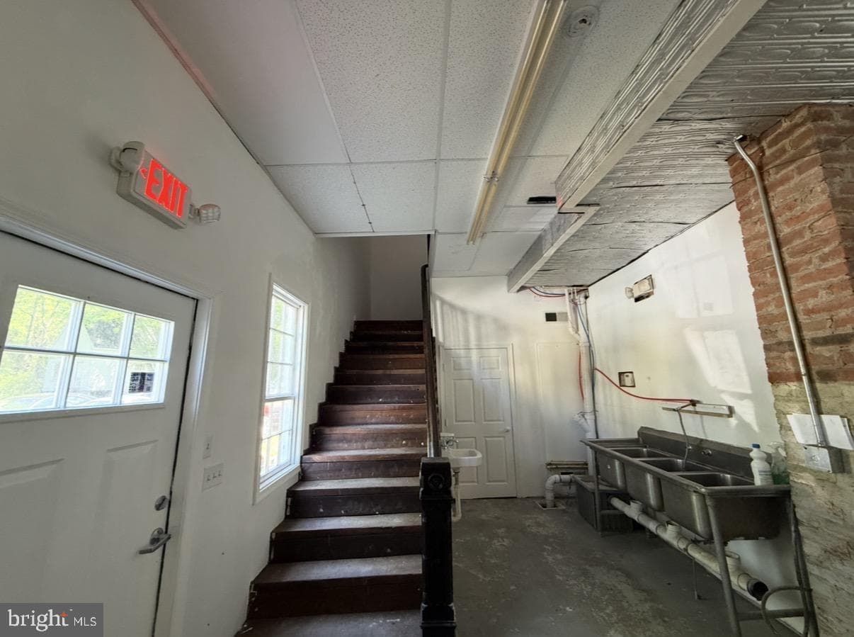 23341 Frederick Rd photo 6
