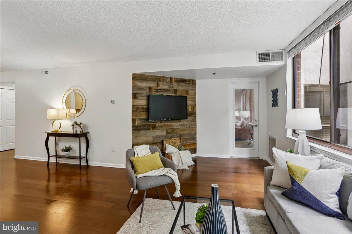 10101 Grosvenor Place #217 photo 11