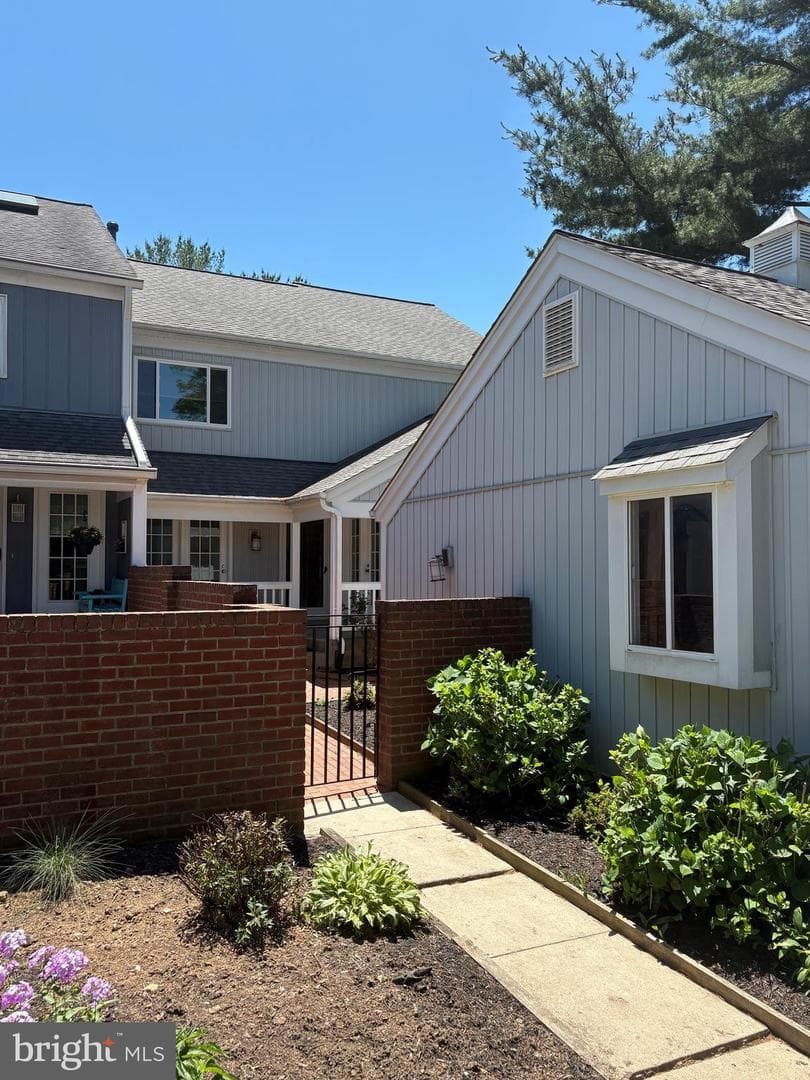 20643 Highland Hall Drive photo 2