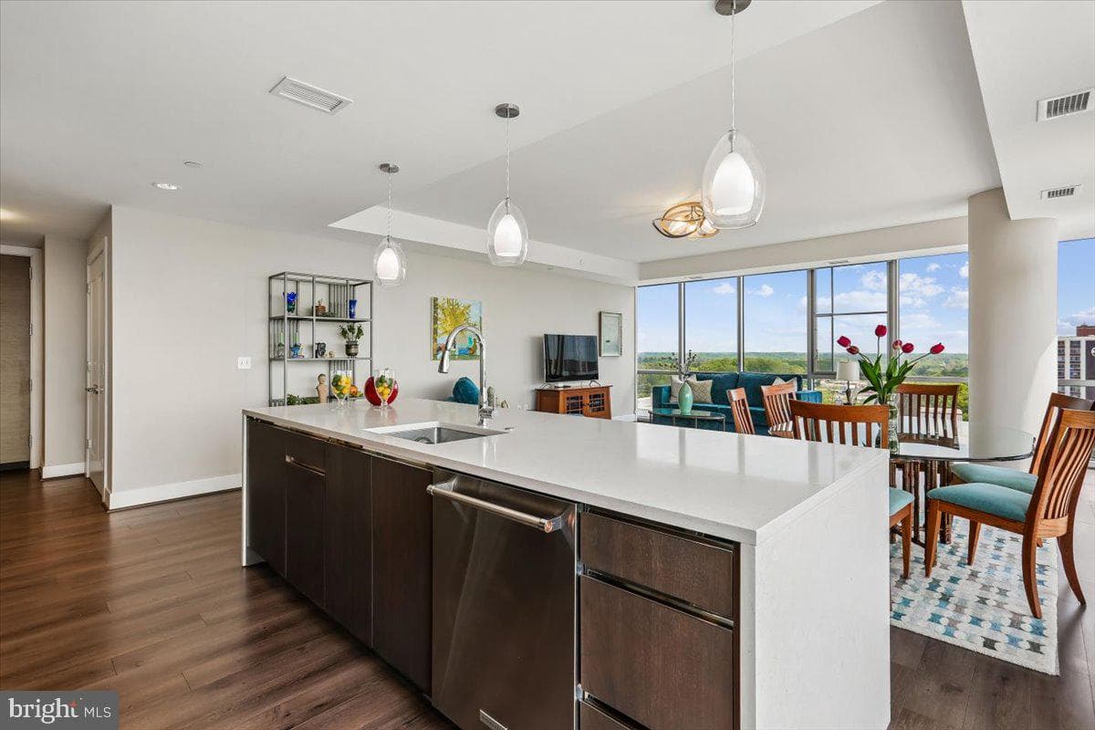 930 Rose Avenue #1511 photo 17
