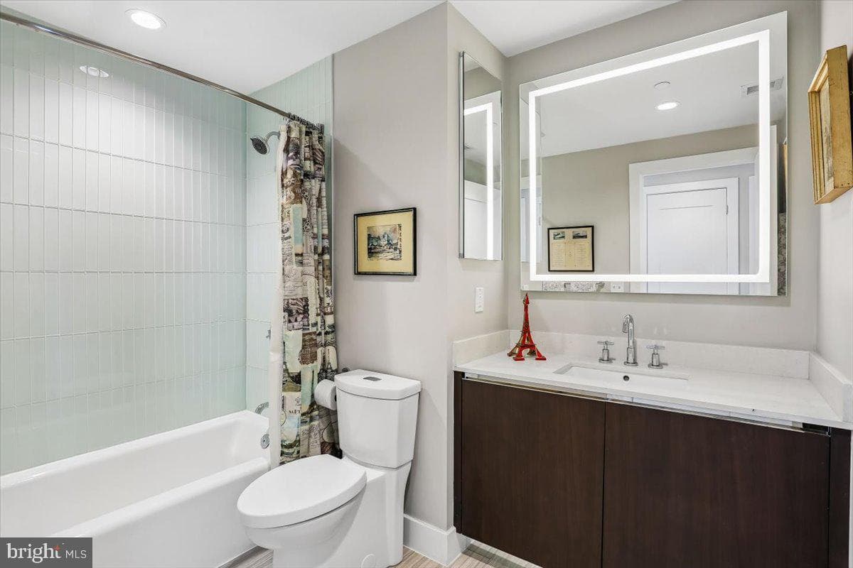 930 Rose Avenue #1511 photo 25